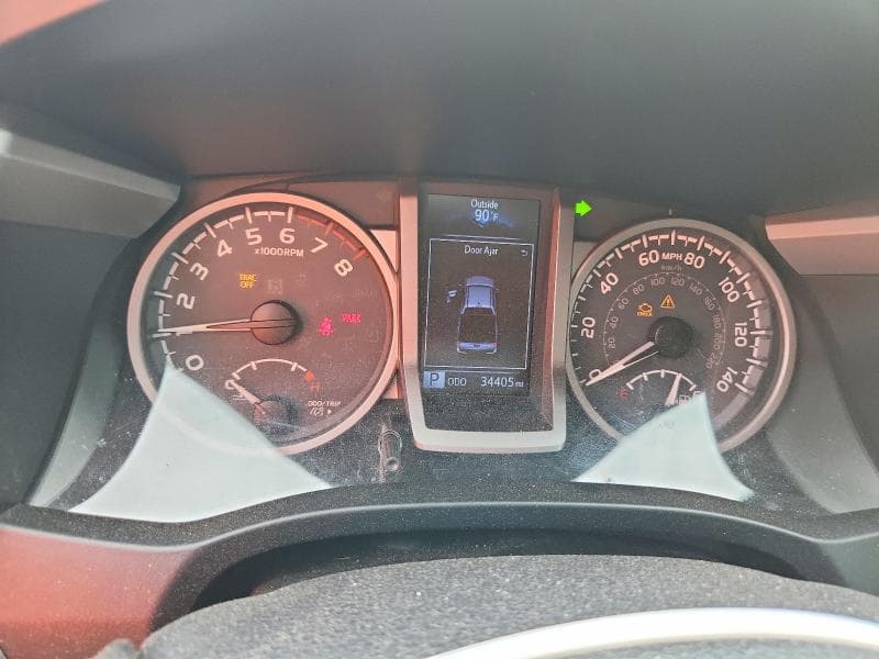 2017 TOYOTA TACOMA SR5 V6 9
