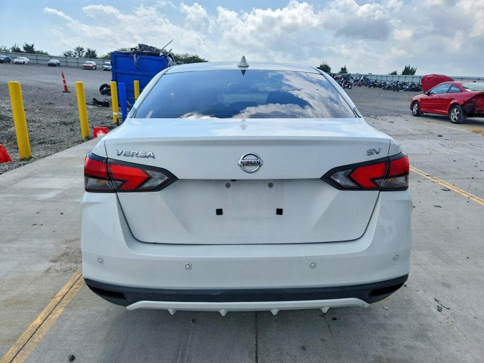 2021 NISSAN VERSA SV SV 6