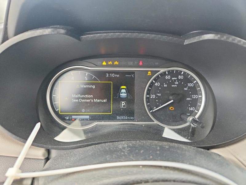 2021 NISSAN VERSA SV SV 9