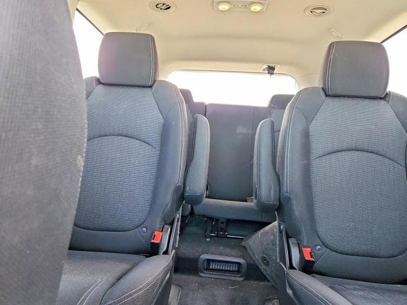 2017 CHEVROLET TRAVERSE LT LT 10