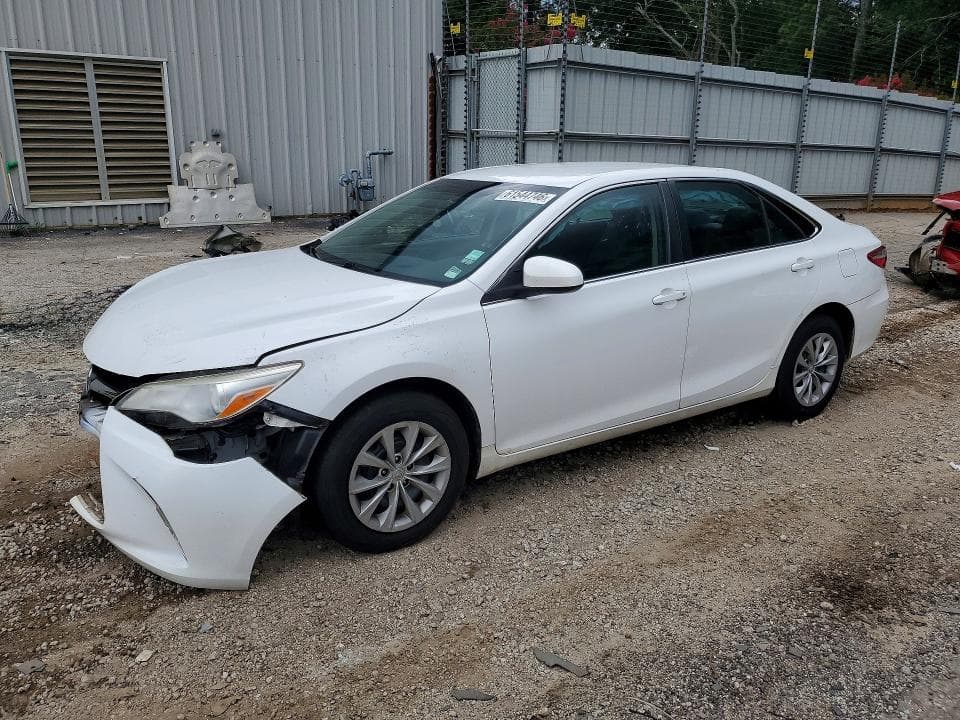 2017 TOYOTA CAMRY LE - 1