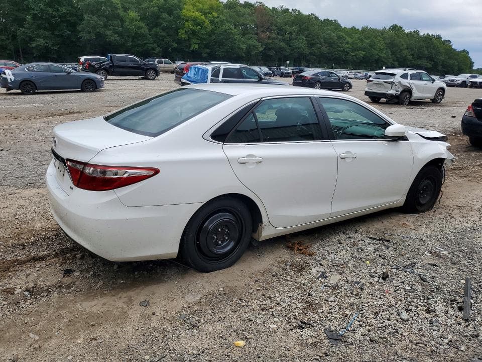 2017 TOYOTA CAMRY LE 3