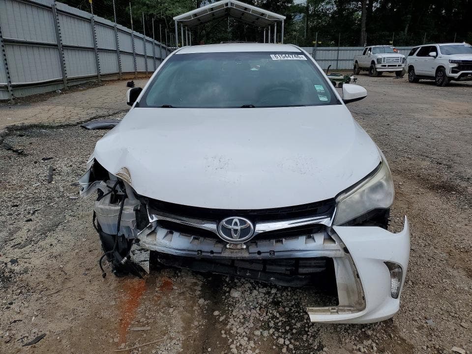 2017 TOYOTA CAMRY LE 5