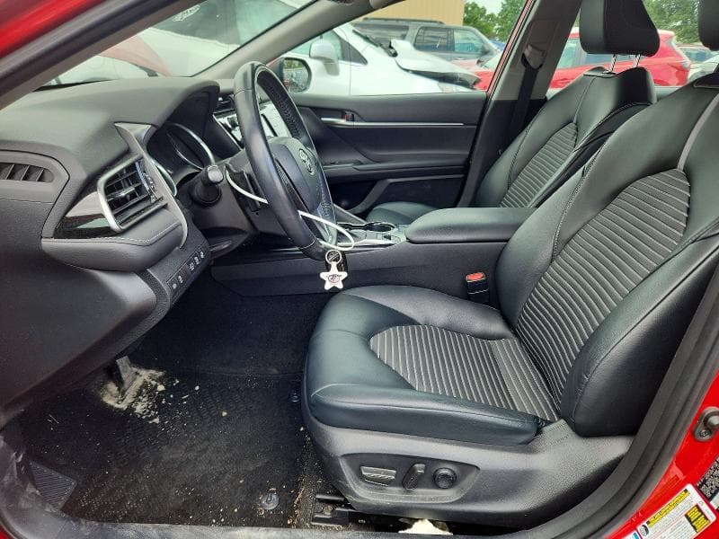 2020 TOYOTA CAMRY SE 7