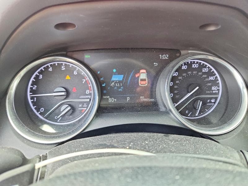 2020 TOYOTA CAMRY SE 9