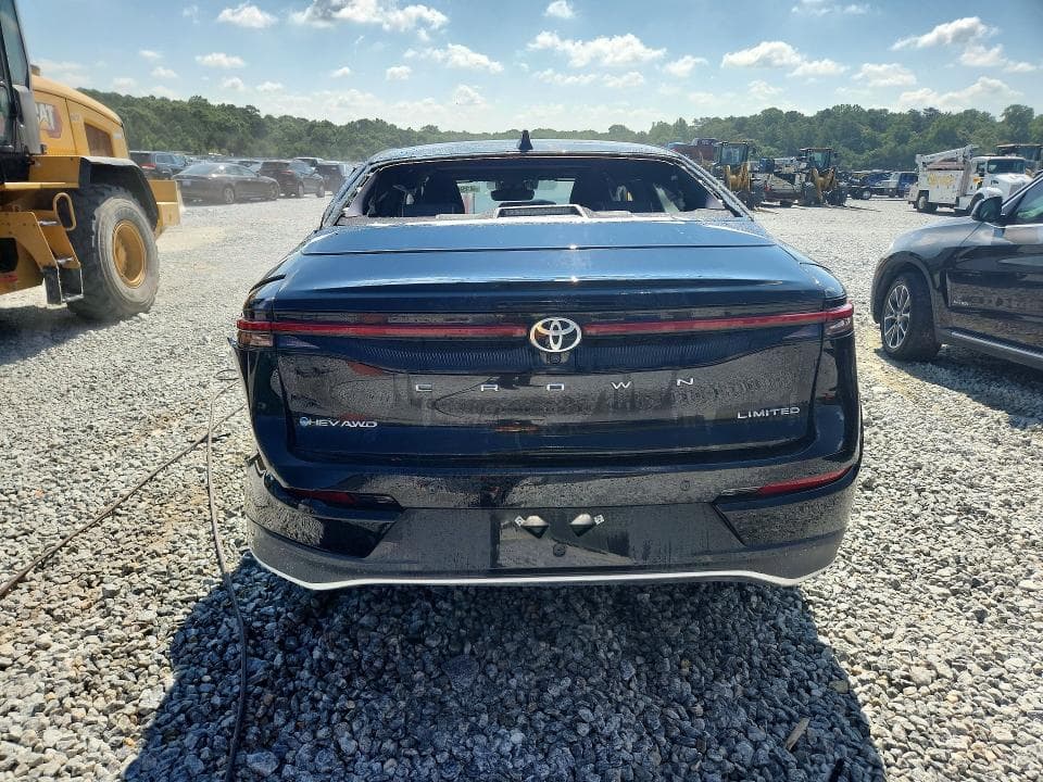 2024 TOYOTA CROWN LIMITED LIMITED 6