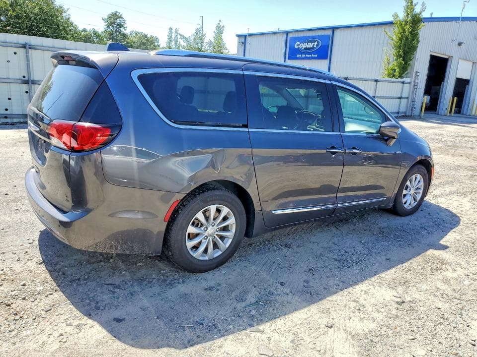 2018 CHRYSLER PACIFICA TOURING L 3