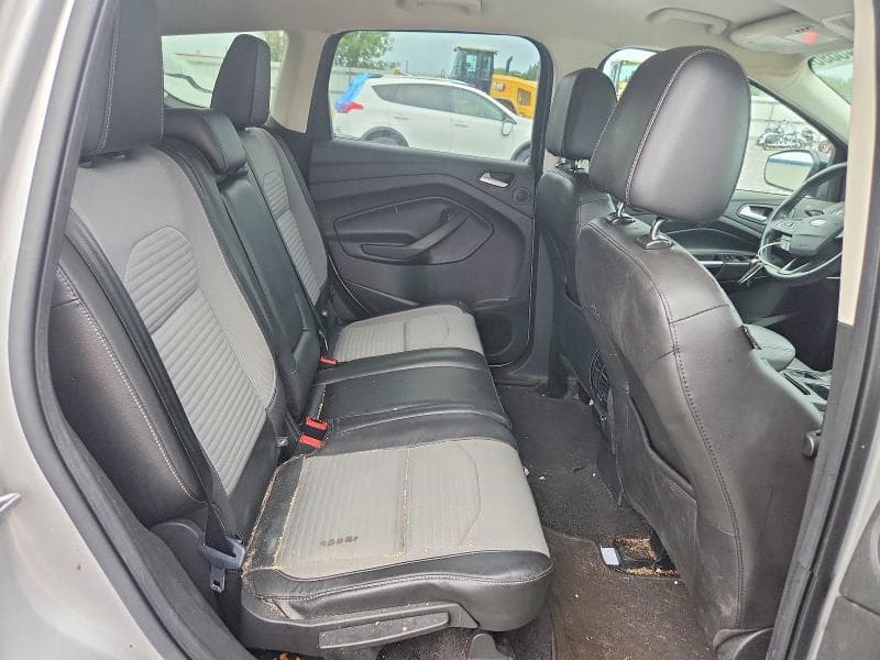 2017 FORD ESCAPE TITANIUM 10