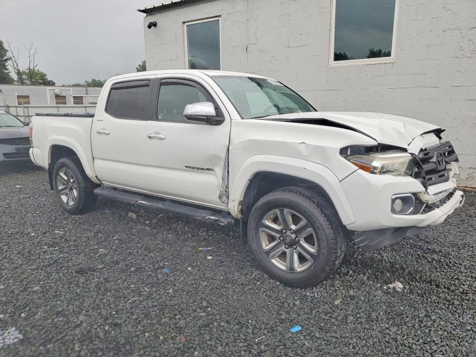 2017 TOYOTA TACOMA LIMITED 4