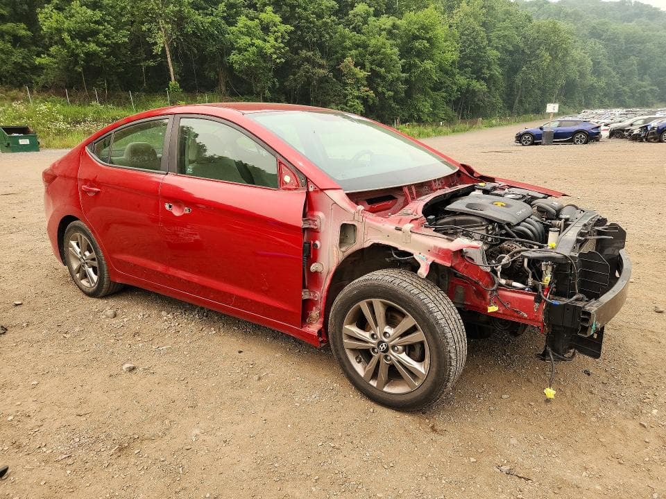 2017 HYUNDAI ELANTRA SE 4