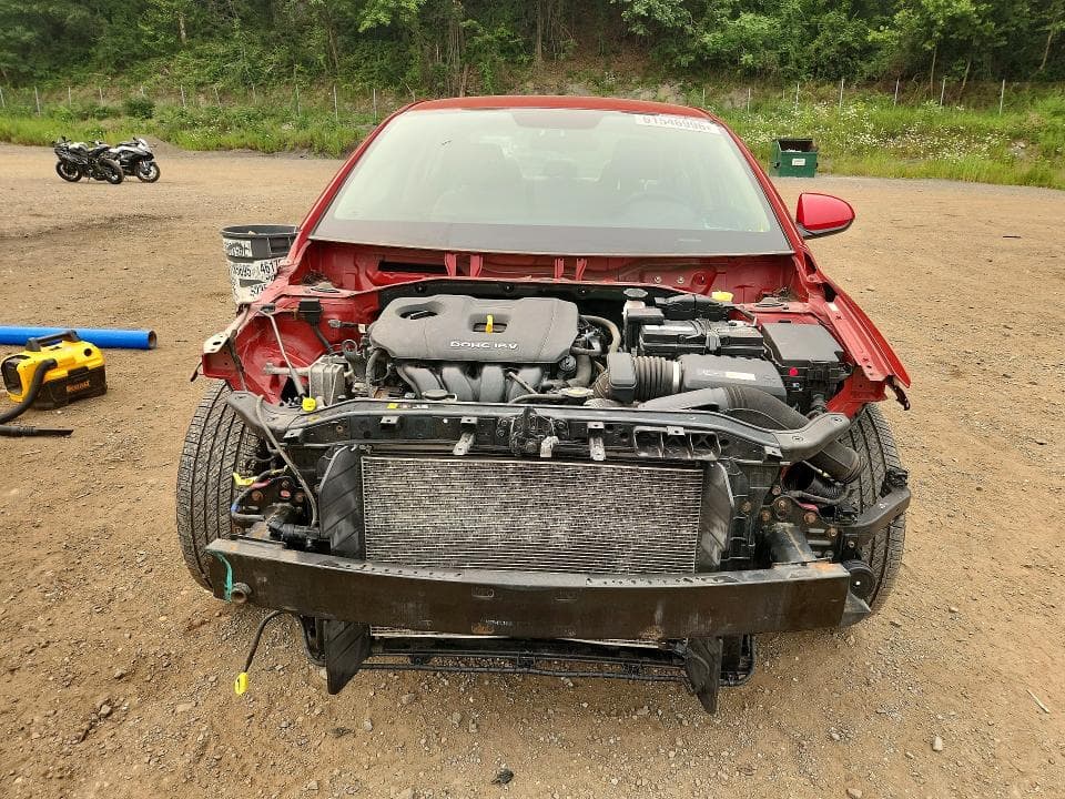 2017 HYUNDAI ELANTRA SE 5