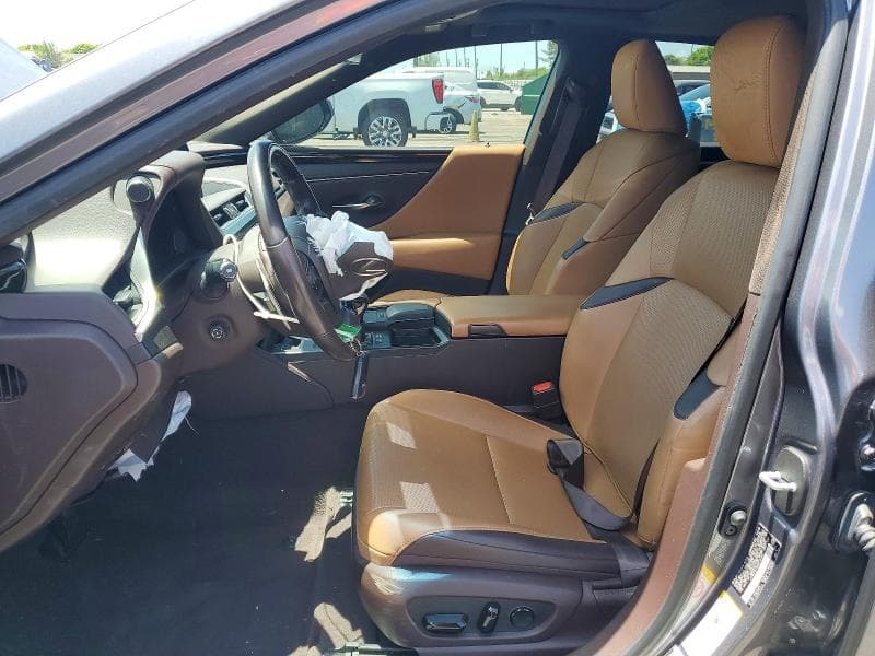 2019 LEXUS ES 300H 7