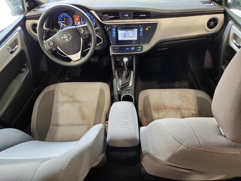 2017 TOYOTA COROLLA LE 8
