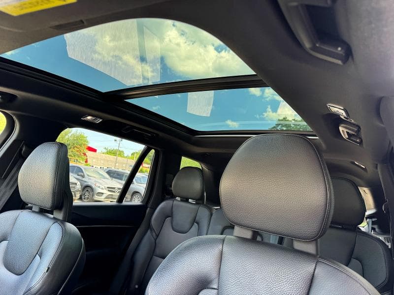 2020 VOLVO XC90 T6 MOMENTUM T6 MOMENTUM 12