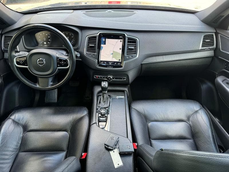 2020 VOLVO XC90 T6 MOMENTUM T6 MOMENTUM 10