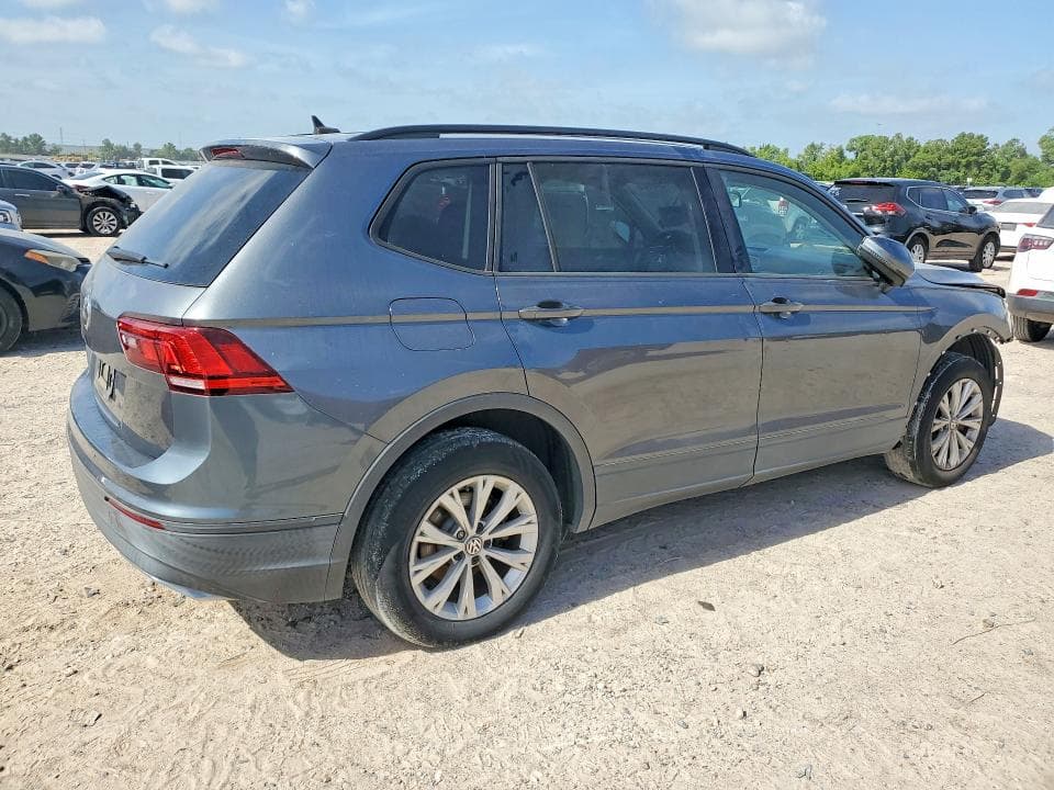 2020 VOLKSWAGEN TIGUAN S 3