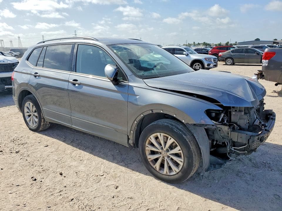 2020 VOLKSWAGEN TIGUAN S 4