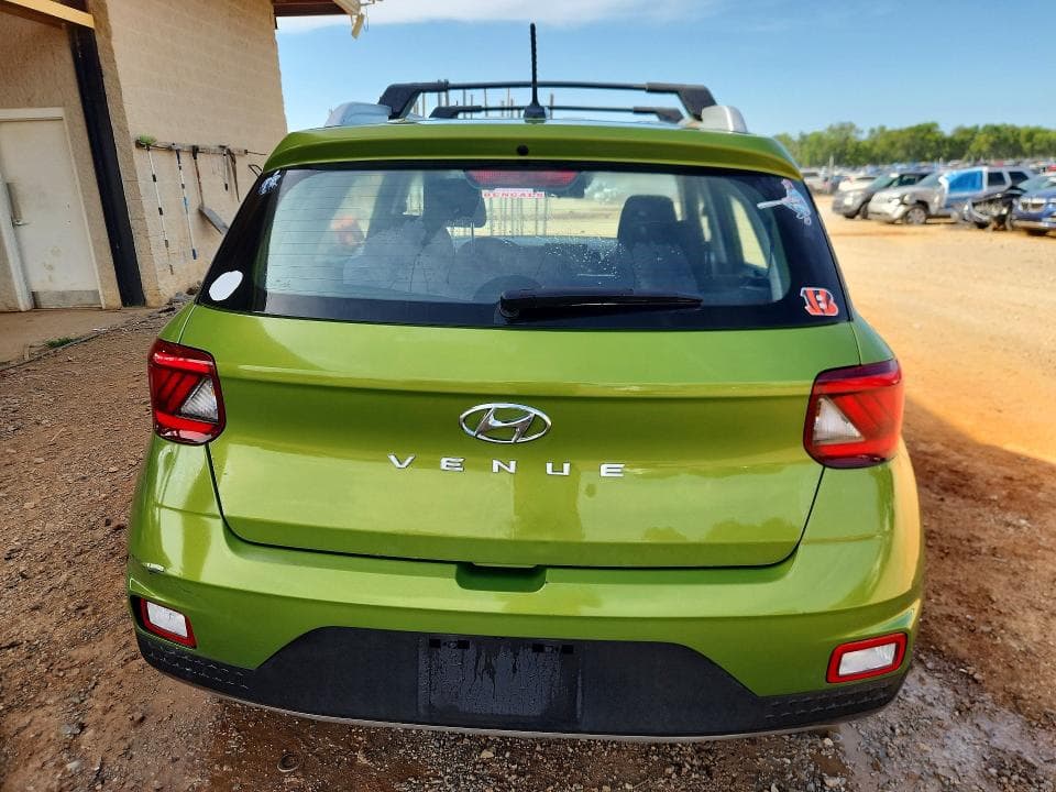 2023 HYUNDAI VENUE SEL SEL 6