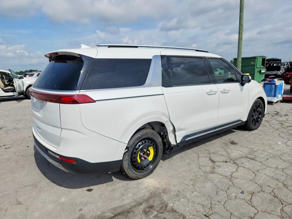 2024 KIA CARNIVAL SX 3