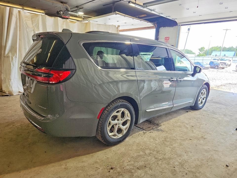 2022 CHRYSLER PACIFICA LIMITED LIMITED 3