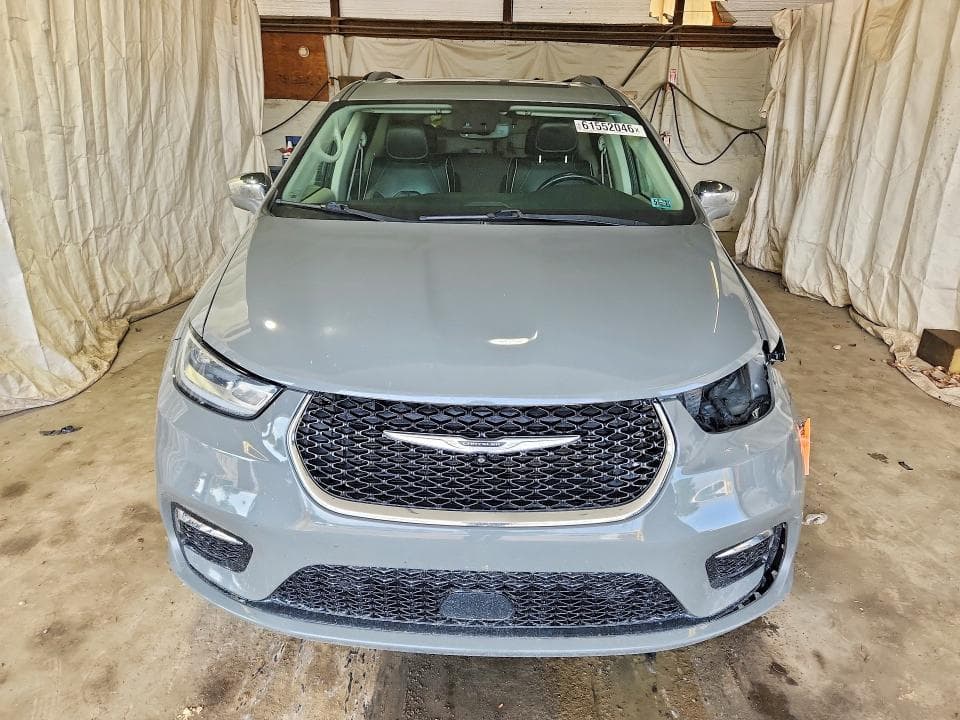 2022 CHRYSLER PACIFICA LIMITED LIMITED 5
