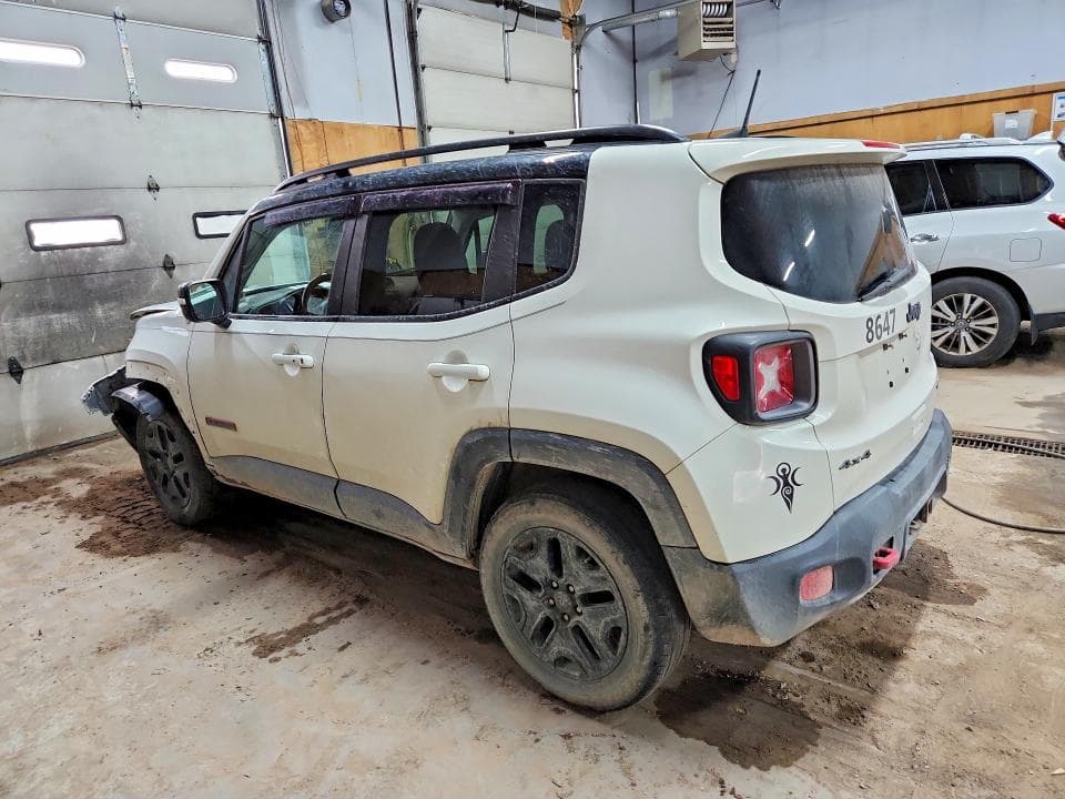 2018 JEEP RENEGADE TRAILHAWK 2