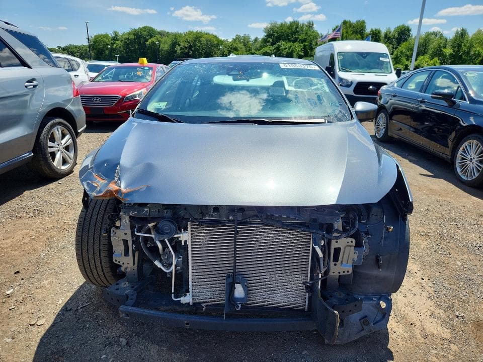 2023 NISSAN VERSA SV SV 5