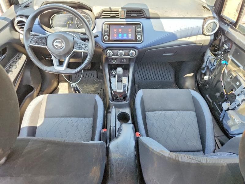 2023 NISSAN VERSA SV SV 8