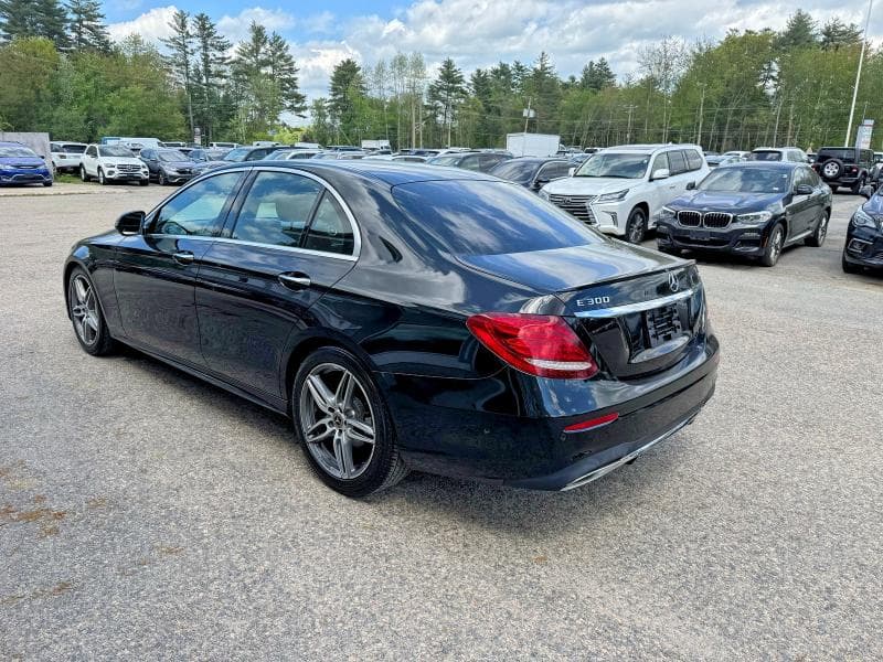 2018 MERCEDES-BENZ E-CLASS 300 4MATIC 3