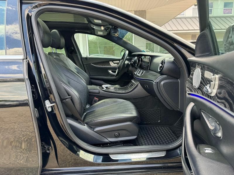 2018 MERCEDES-BENZ E-CLASS 300 4MATIC 5