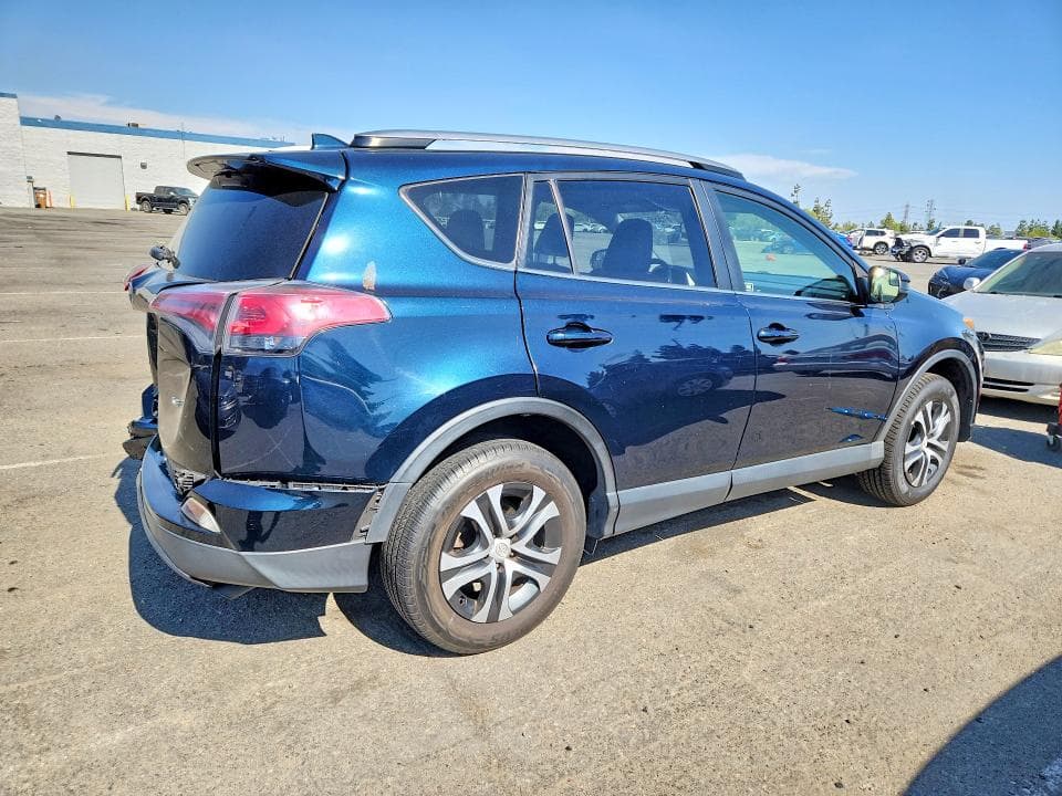 2017 TOYOTA RAV4 LE LE 3