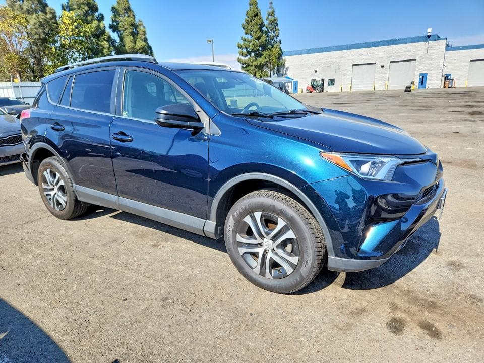 2017 TOYOTA RAV4 LE LE 4