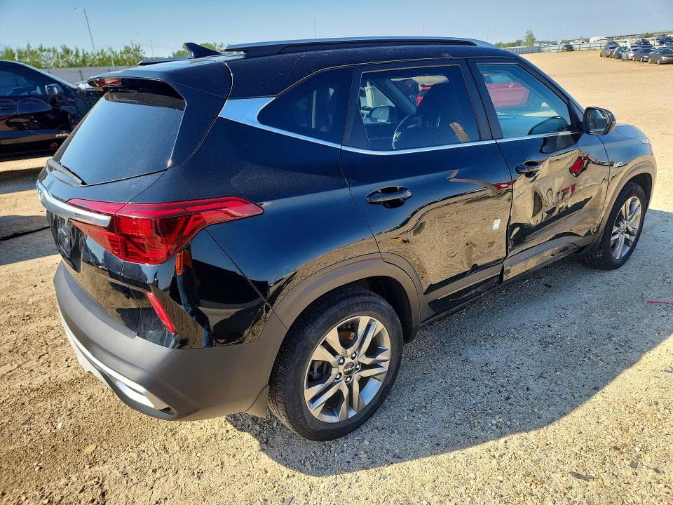 2022 KIA SELTOS S 3