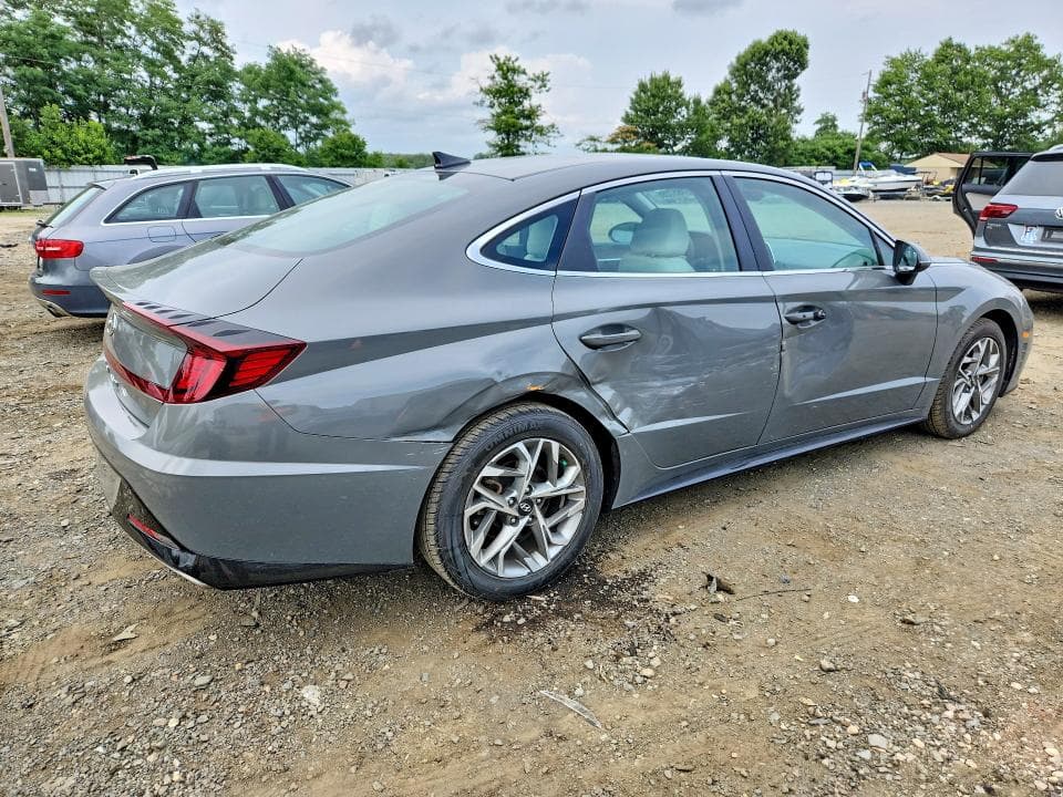 2023 HYUNDAI SONATA SEL 3