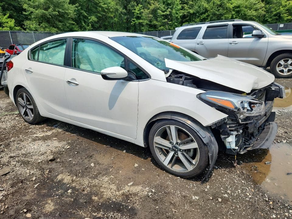 2017 KIA FORTE EX 4