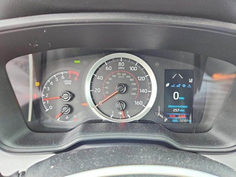 2021 TOYOTA COROLLA SE 9