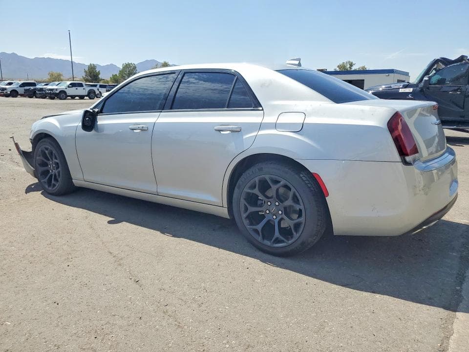 2020 CHRYSLER 300 TOURING 2