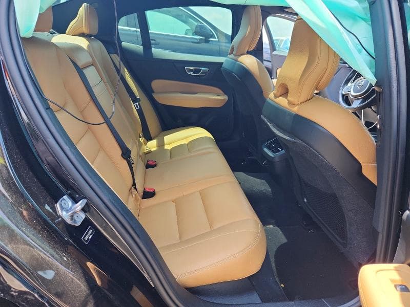 2019 VOLVO S60 T6 INSCRIPTION 10