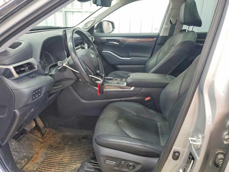 2021 TOYOTA HIGHLANDER HYBRID PLATINUM 7