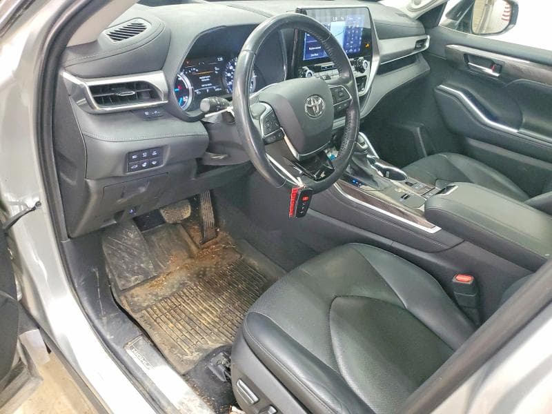 2021 TOYOTA HIGHLANDER HYBRID PLATINUM 8