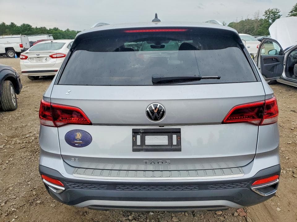 2023 VOLKSWAGEN TAOS SE 6