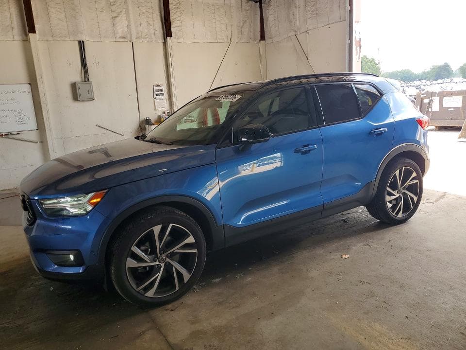 2021 VOLVO XC40 T5 R-DESIGN T5 R-DESIGN - 1