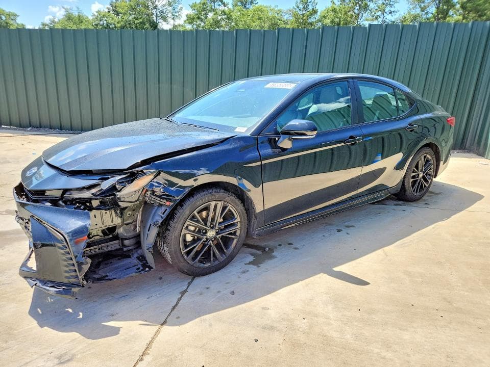 2025 TOYOTA CAMRY SE - 1