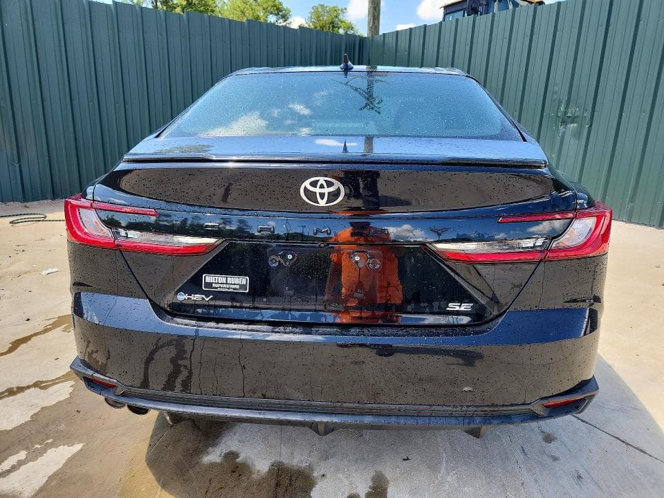 2025 TOYOTA CAMRY SE 6