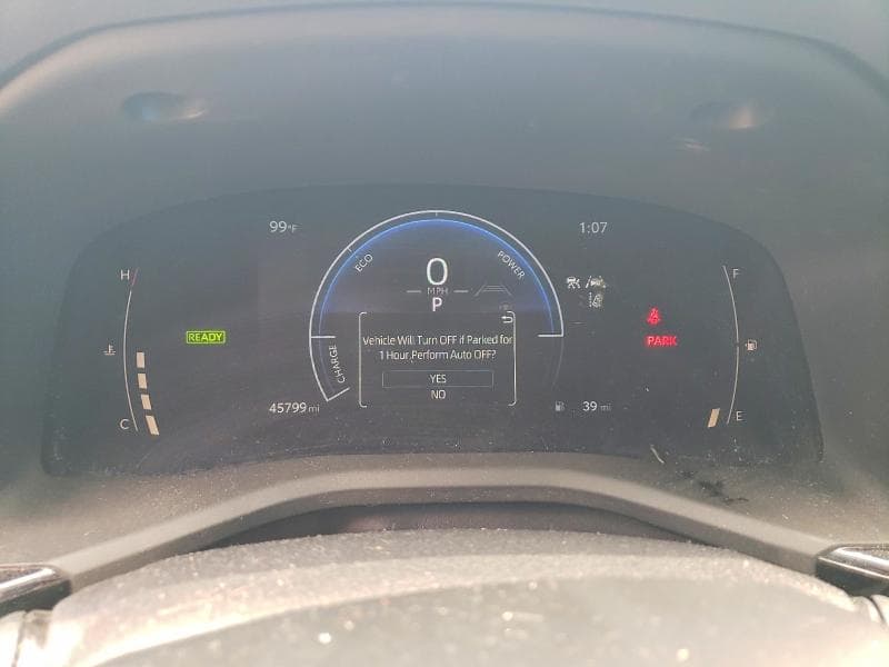 2025 TOYOTA CAMRY SE 9