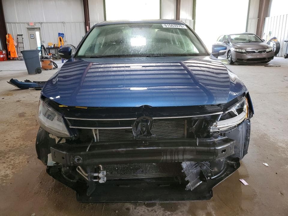 2017 VOLKSWAGEN JETTA SE 5