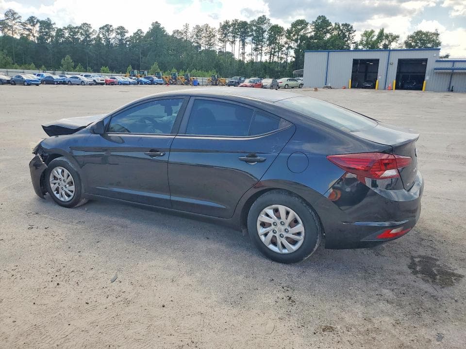 2019 HYUNDAI ELANTRA SE 2