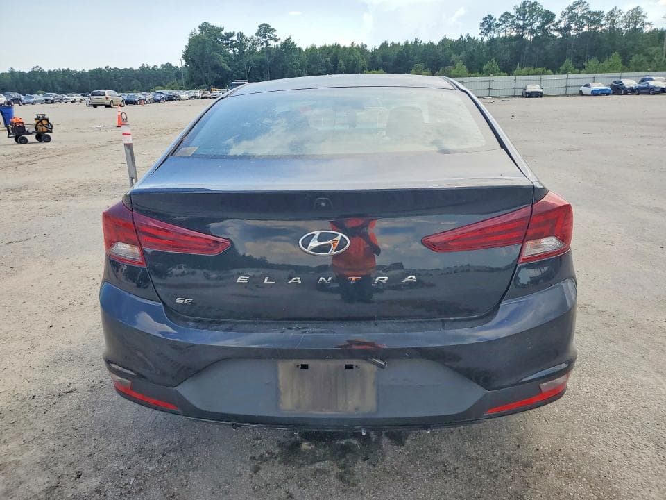 2019 HYUNDAI ELANTRA SE 6