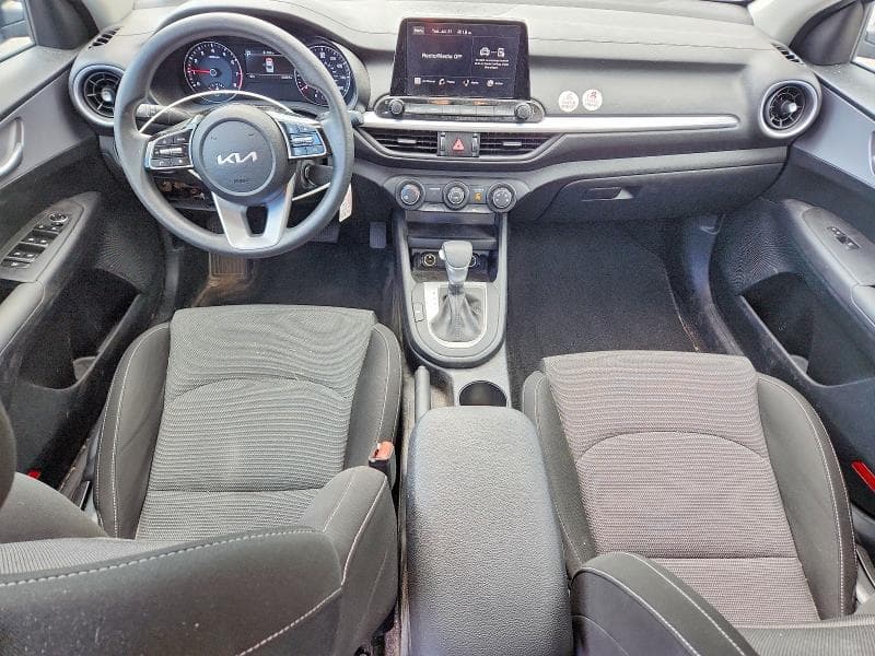 2023 KIA FORTE LXS 8
