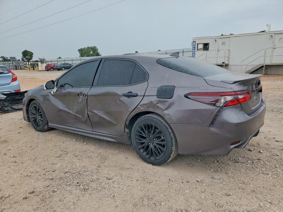 2021 TOYOTA CAMRY SE 2